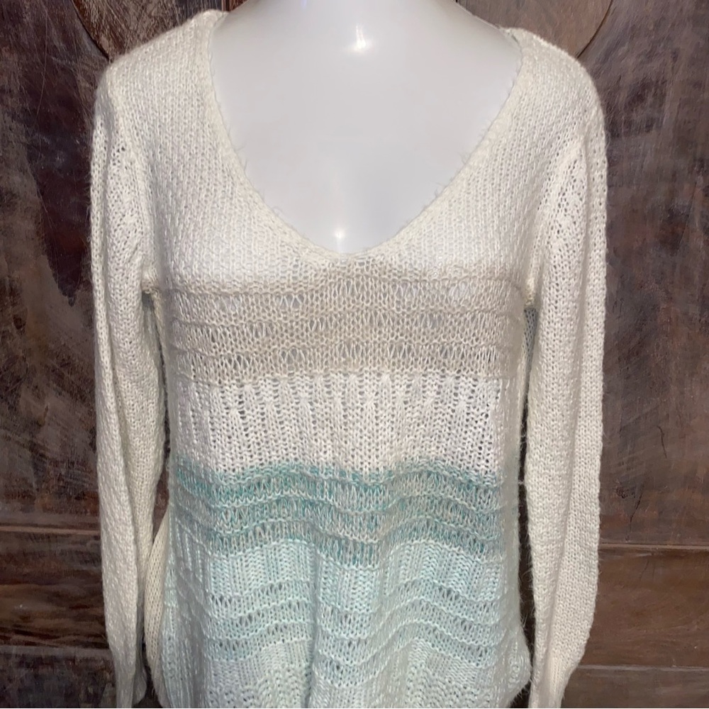 Soft cozy sweater - Picture 2 of 5